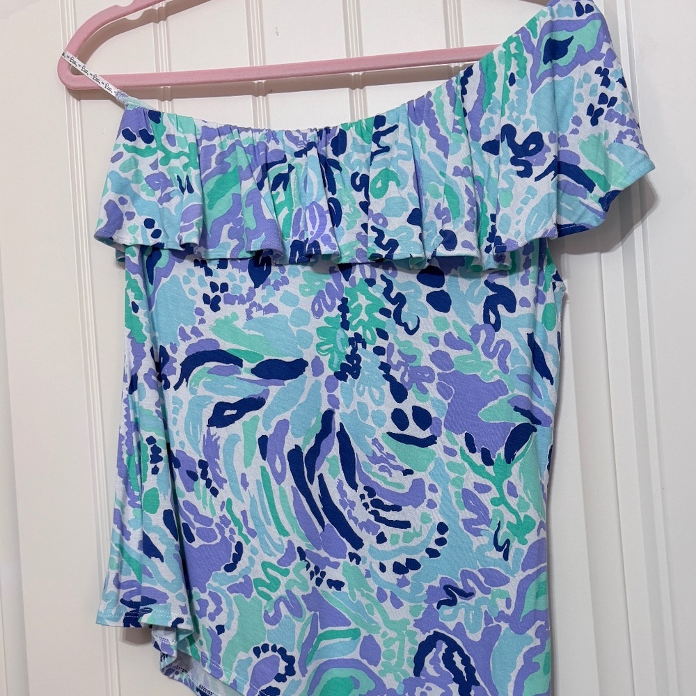 Lilly Pulitzer one shoulder ruffle top EUC